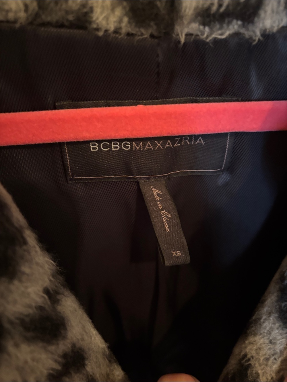 BCBGMaxAzria Gray and Black Leopard Print Peplum Top - Picture 2 of 3
